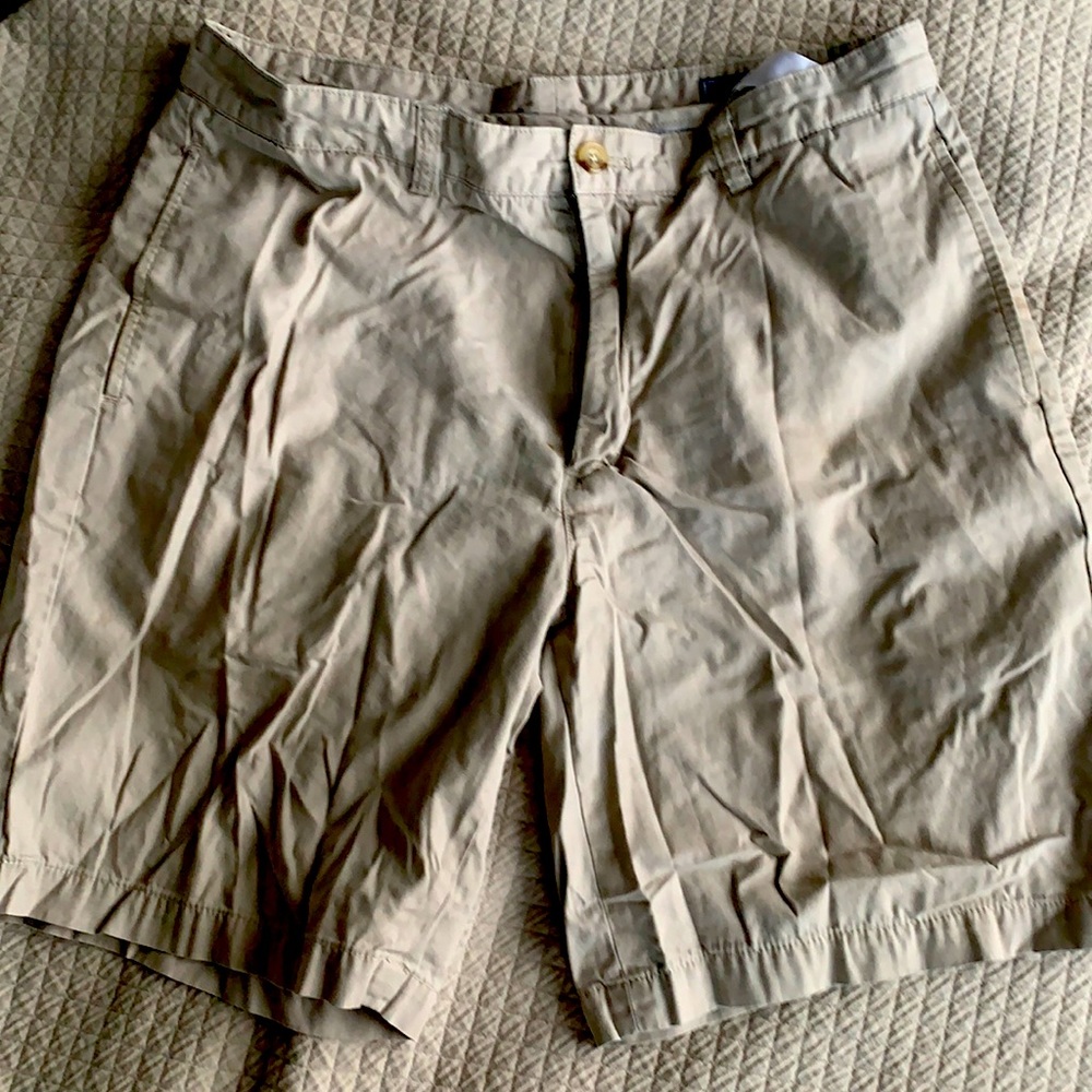 Vineyard vine men’s 34 club short khaki